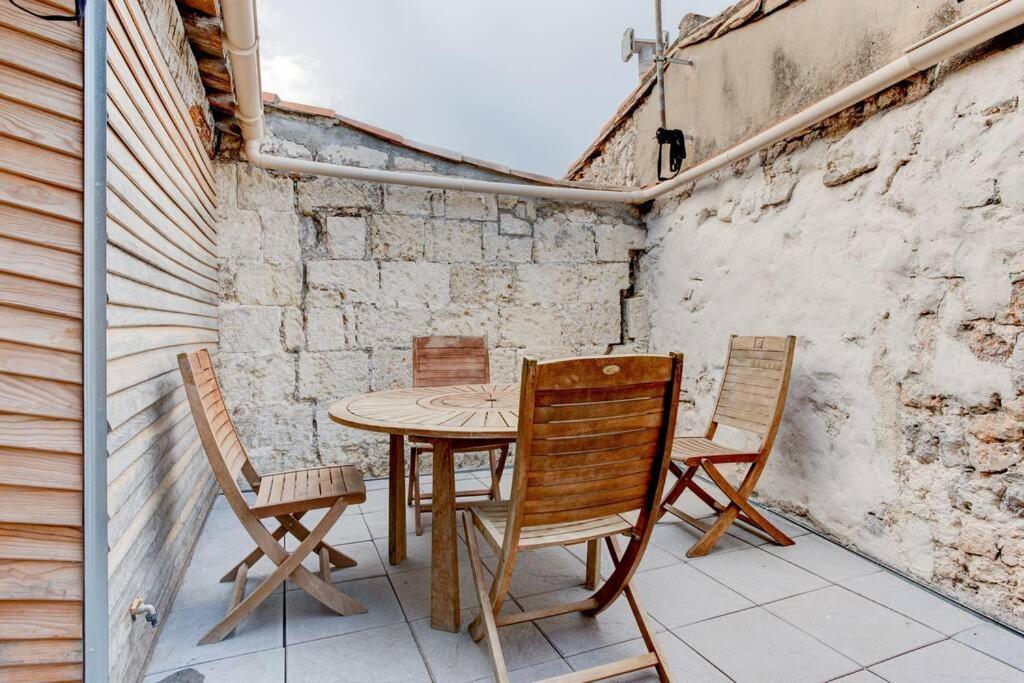 Stunning Medieval Getaway Vic-la-Gardiole Exterior photo